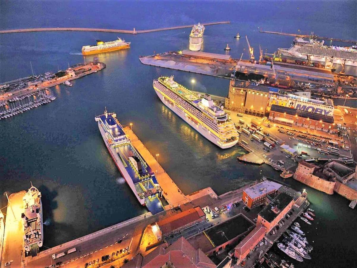 Casa Mille Baci Con Parcheggio Apartment Livorno Luaran gambar